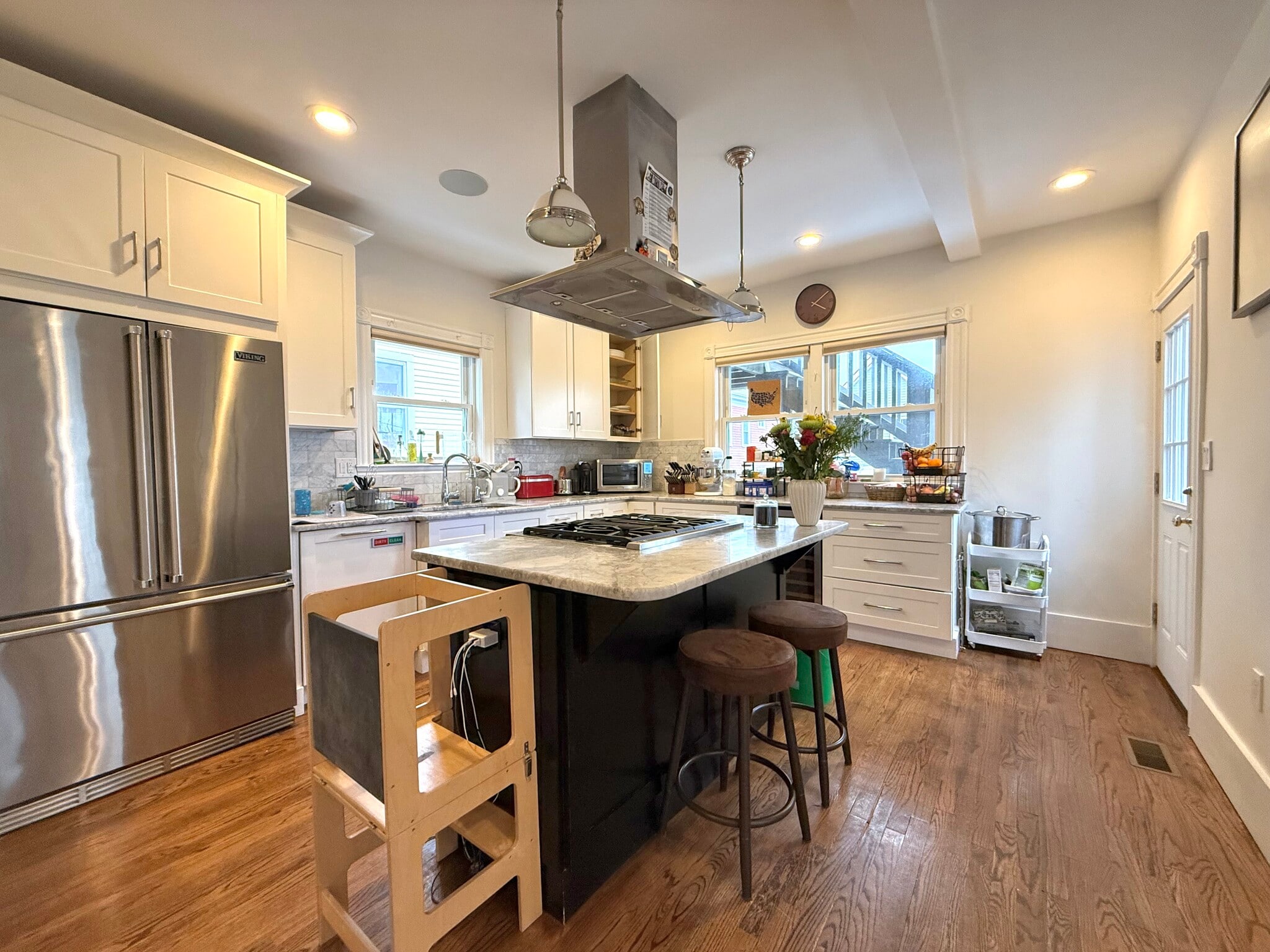 Building Photo - 52 Brastow Ave