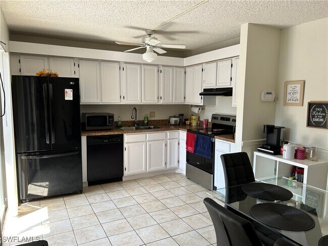 Primary Photo - 5201 Cedarbend Dr