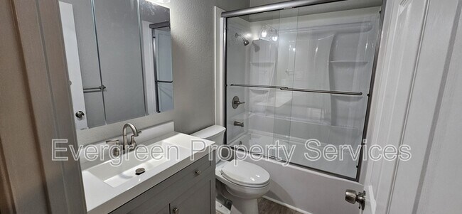 Building Photo - 5787 Haskell Ave