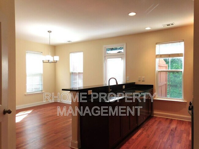 Building Photo - 5905 Brookside Oak Cir