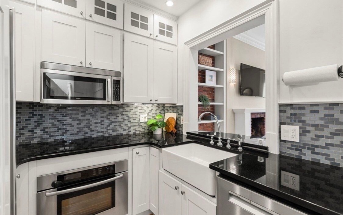 Building Photo - 82 Berkeley St