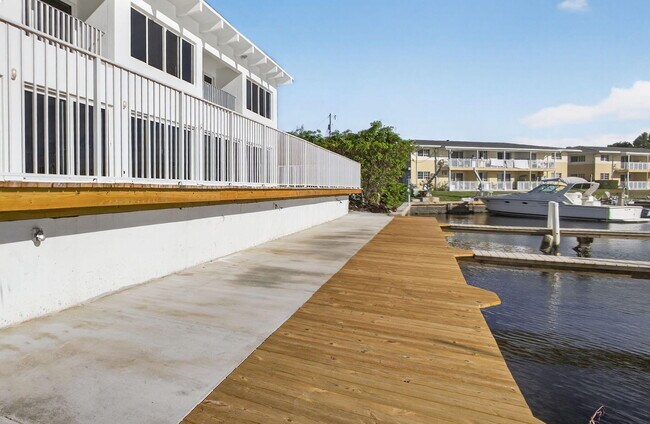 Building Photo - 624 Southwind Cir