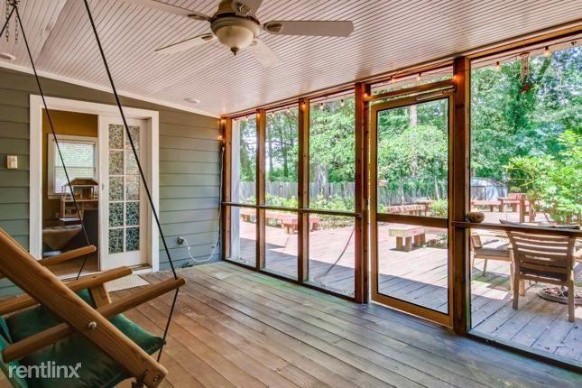 Building Photo - 1038 S Candler St