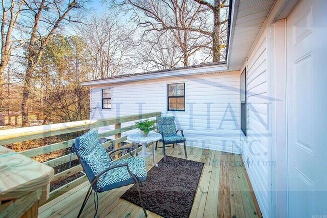 Building Photo - Ferndale 3 Bedroom Home