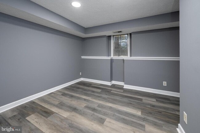 Building Photo - 108 Kenwood Dr