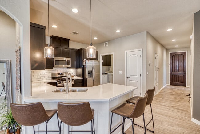 Building Photo - 13772 Newton Ct