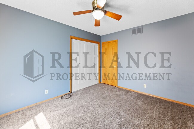 Building Photo - 1513 S Edwards St