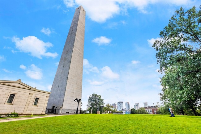 Building Photo - 28 Monument St