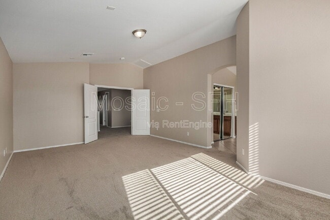 Building Photo - 5215 W Hasan Dr