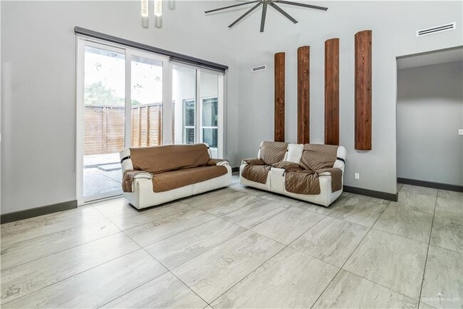 Building Photo - 21 Kilgore Ave