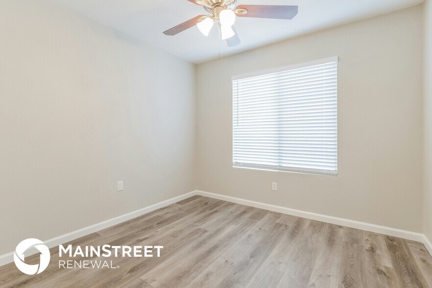 Building Photo - 9008 W Yale St