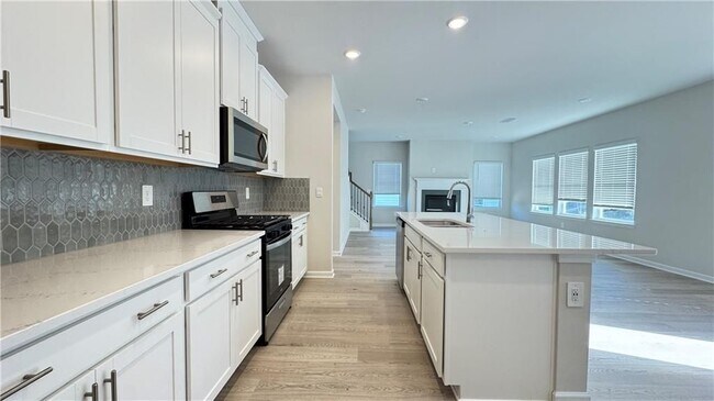 Building Photo - 227 Water Oak Wy