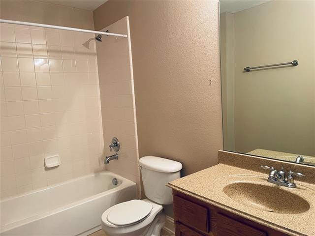 Building Photo - 3007 Pinecrest Dr