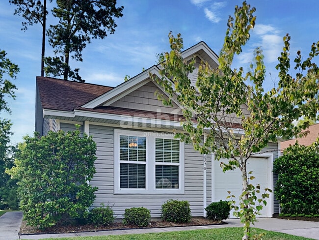 Building Photo - 8878 Arbor Glen Dr