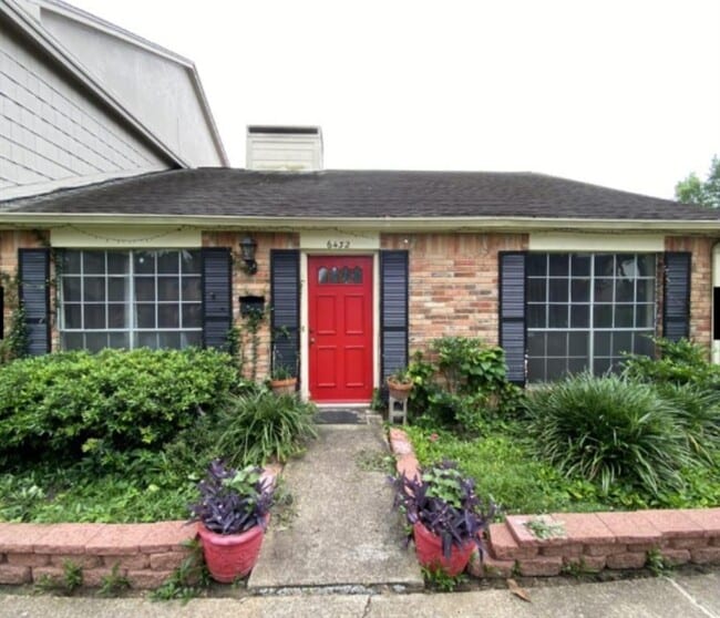 Primary Photo - 6432 Bankside Dr