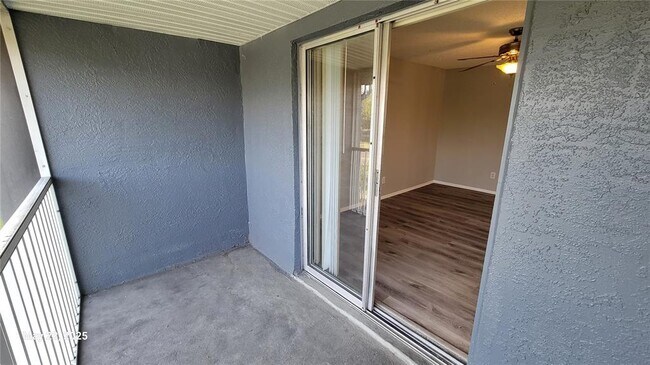 Building Photo - 4338 Pershing Pointe Pl