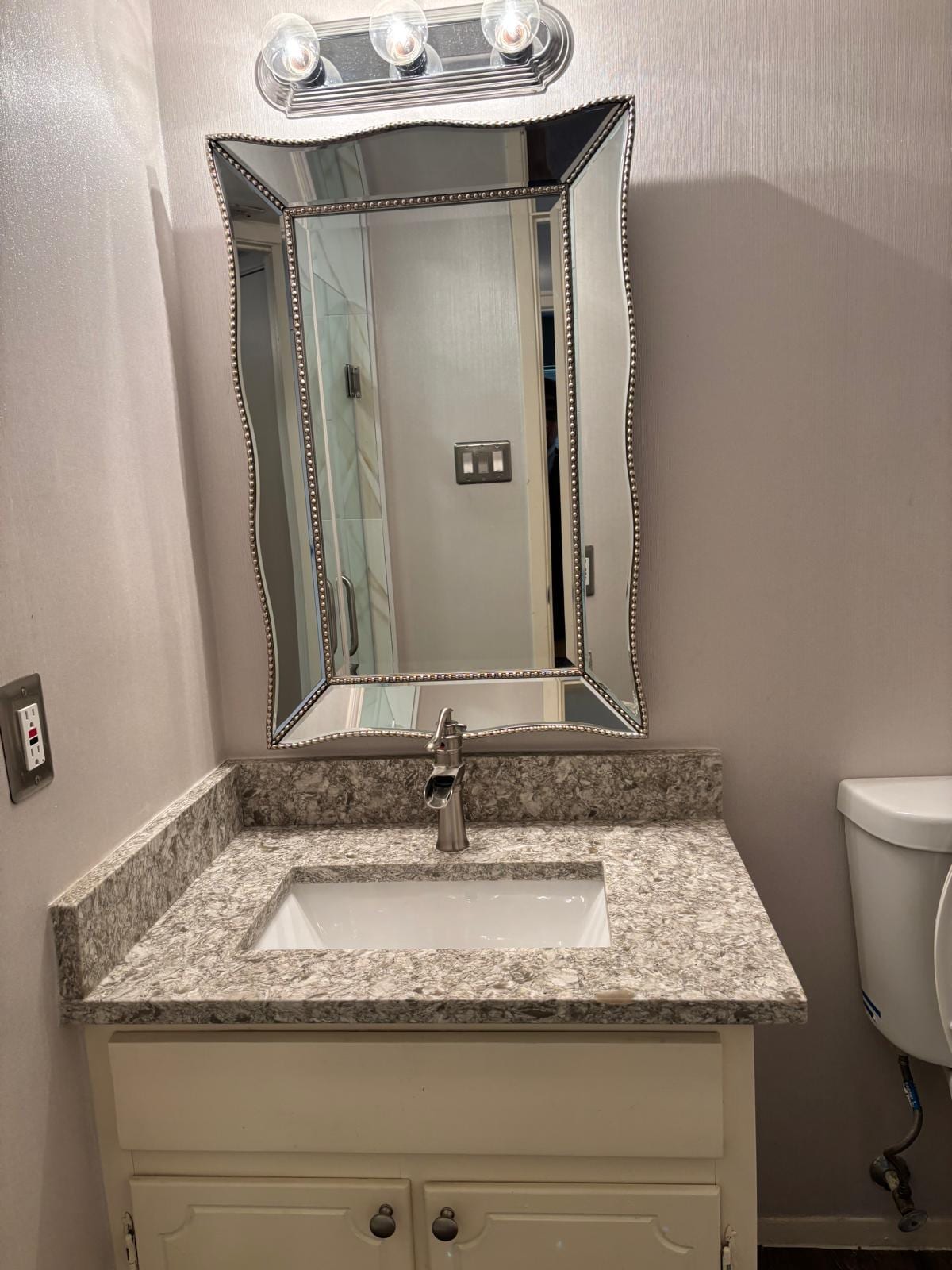 Building Photo - 5667 Birchmont Dr