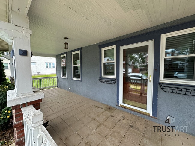 Building Photo - 4 Bedroom house in Foxchase area of North ...