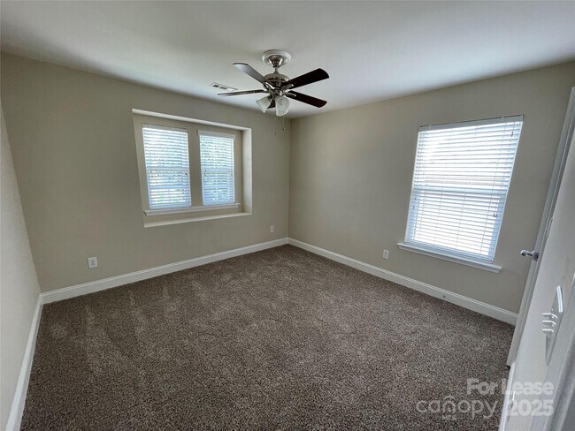 Building Photo - 9415 Seamill Rd