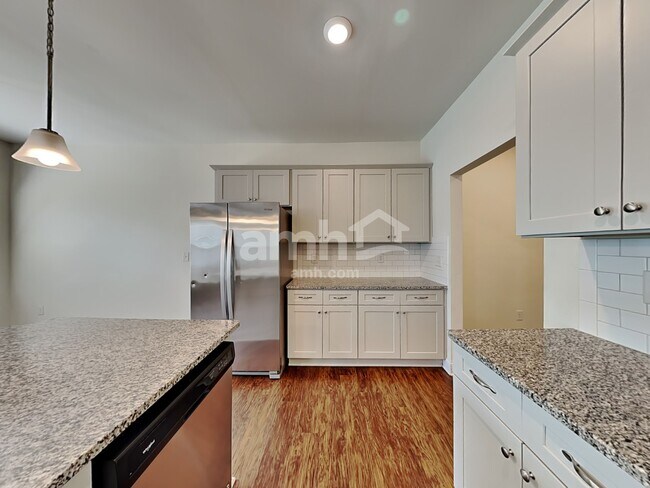 Building Photo - 1425 Arbor Pl Dr