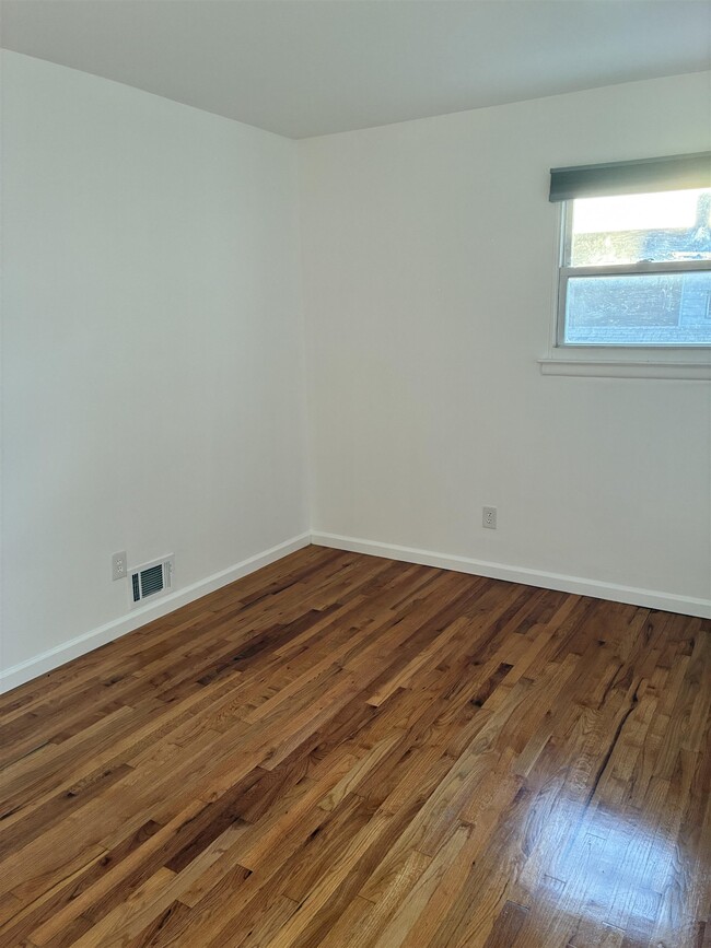 Building Photo - 4803 Aschoff Pl