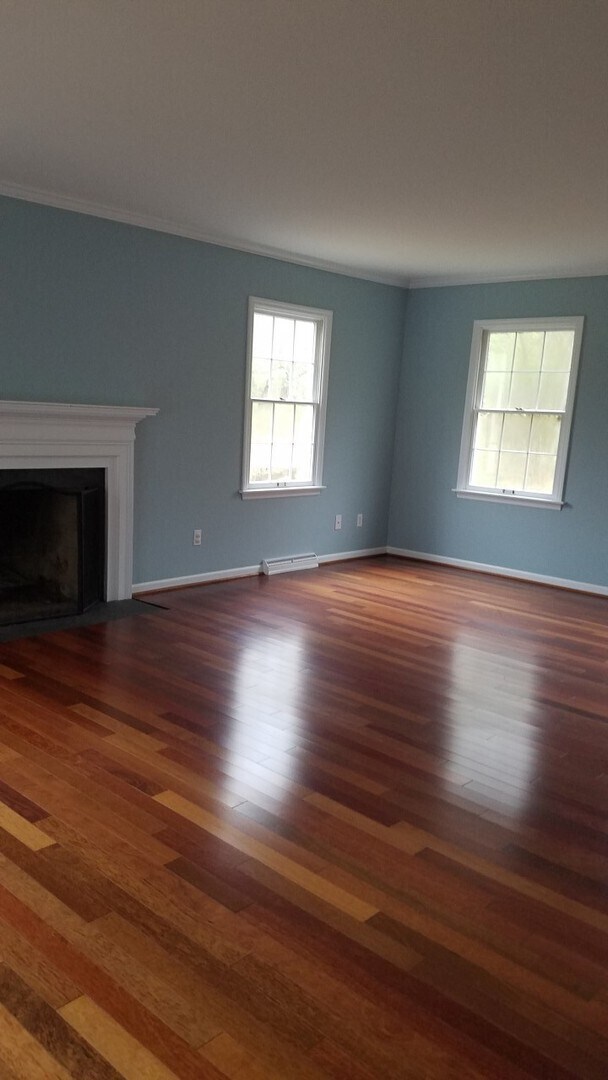 Building Photo - Beautiful, Executive Home located on Bloom...