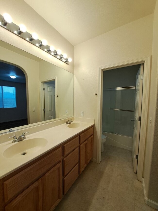 Building Photo - Single-Level 2BR Home with 2-Car Garage!