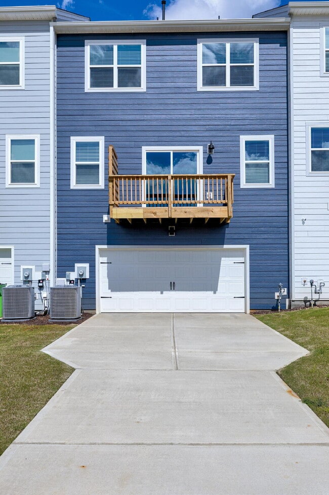 Building Photo - 2229 Horton Pk Dr