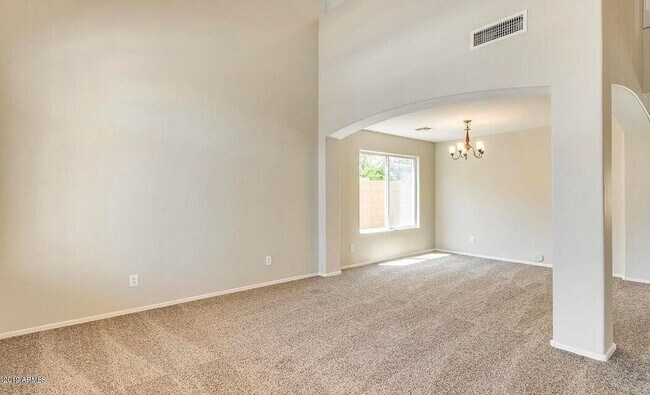 Building Photo - 15340 W Laurel Ln