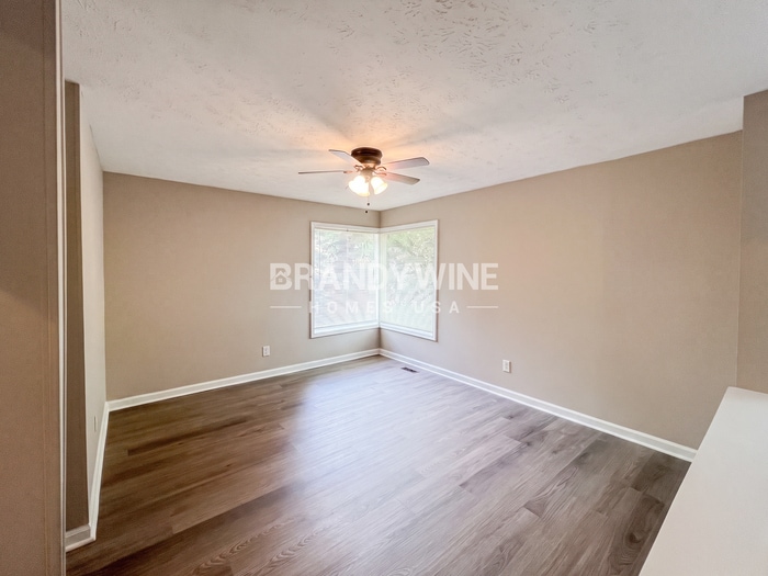 Building Photo - 1704 Hickory Grove Trail NW