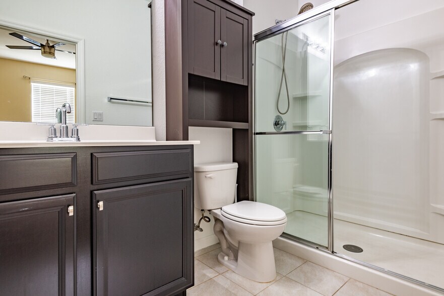 Building Photo - 1134 NW 40th Ter