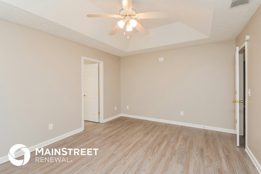 Building Photo - 235 Cypress Dr