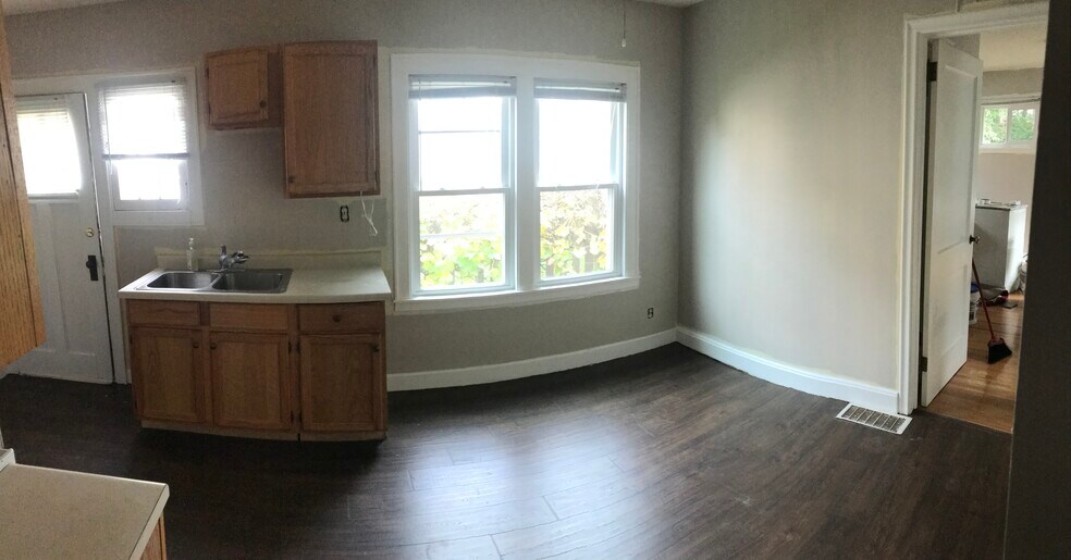 Building Photo - 2929 Natchez Ave S