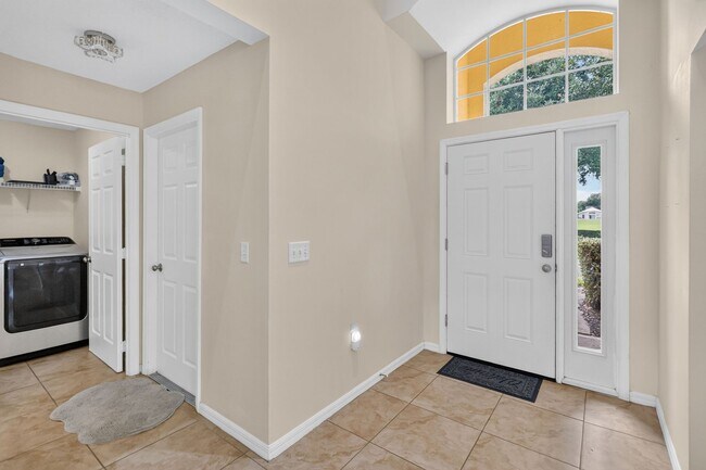 Building Photo - 1550 Casterton Cir