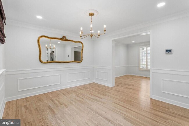 Building Photo - 306 Candlewood Ln