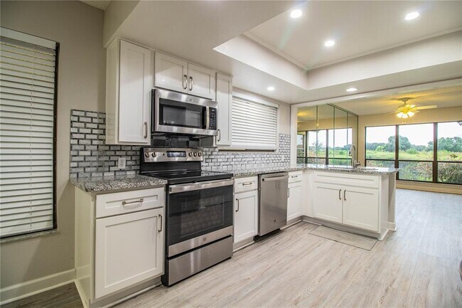 Building Photo - 4315 Creekwood Ln