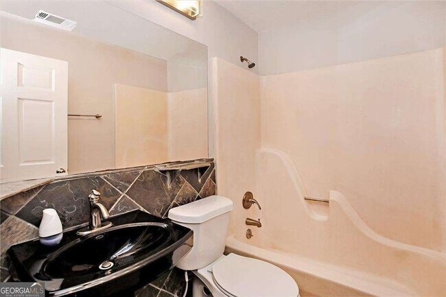 Building Photo - 5345 Sugar Ridge Dr