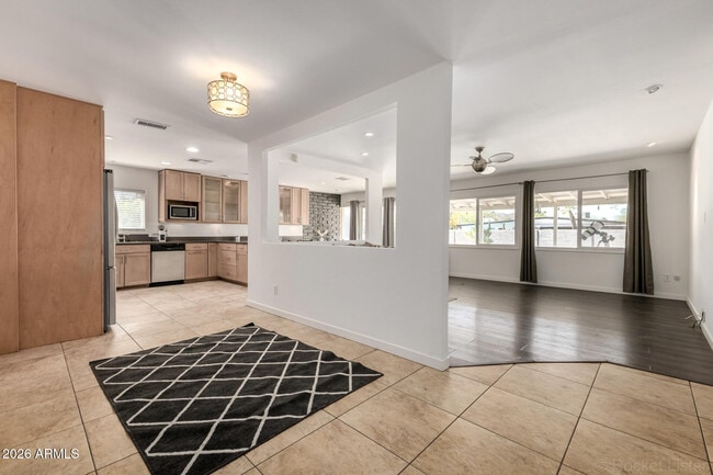 Building Photo - 9832 N 29th St