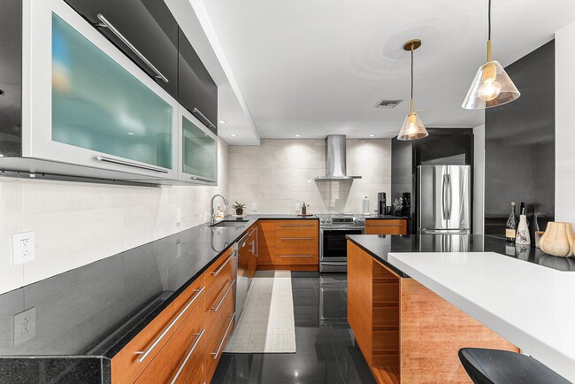 Building Photo - 3804 N Quail Ridge Dr