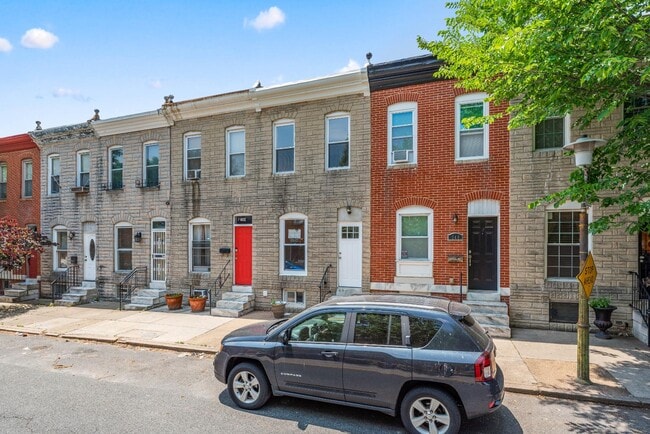 Building Photo - 146 N Ellwood Ave