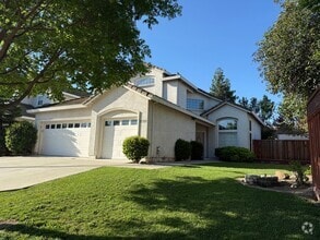 Building Photo - welcome home