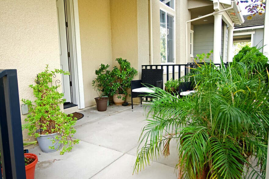 Patio - 6375 Byron Ln