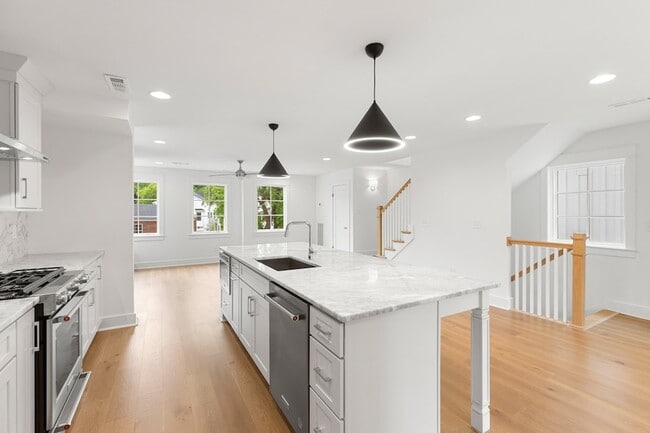 Building Photo - 508 Hobson Chapel Pl