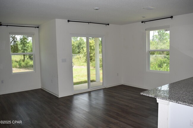 Building Photo - 1570 Aldoro Cir