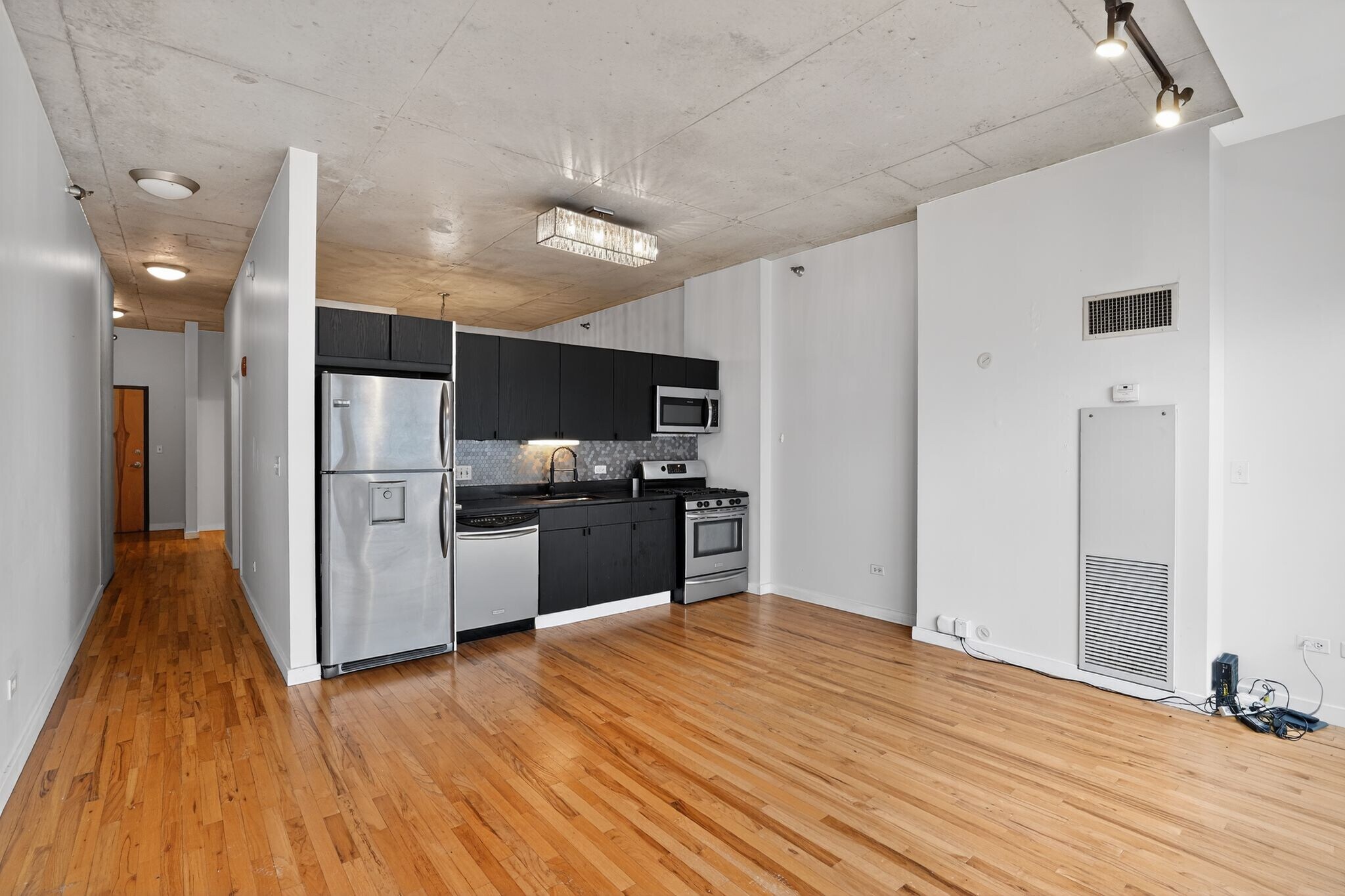 Building Photo - 1720 S Michigan Ave