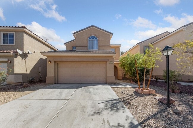 Building Photo - Charming 3-Bedroom Home in Gated North Las...