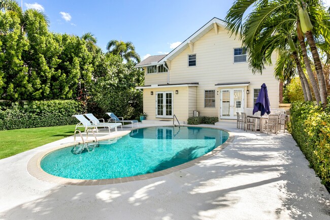 Building Photo - 141 Australian Ave