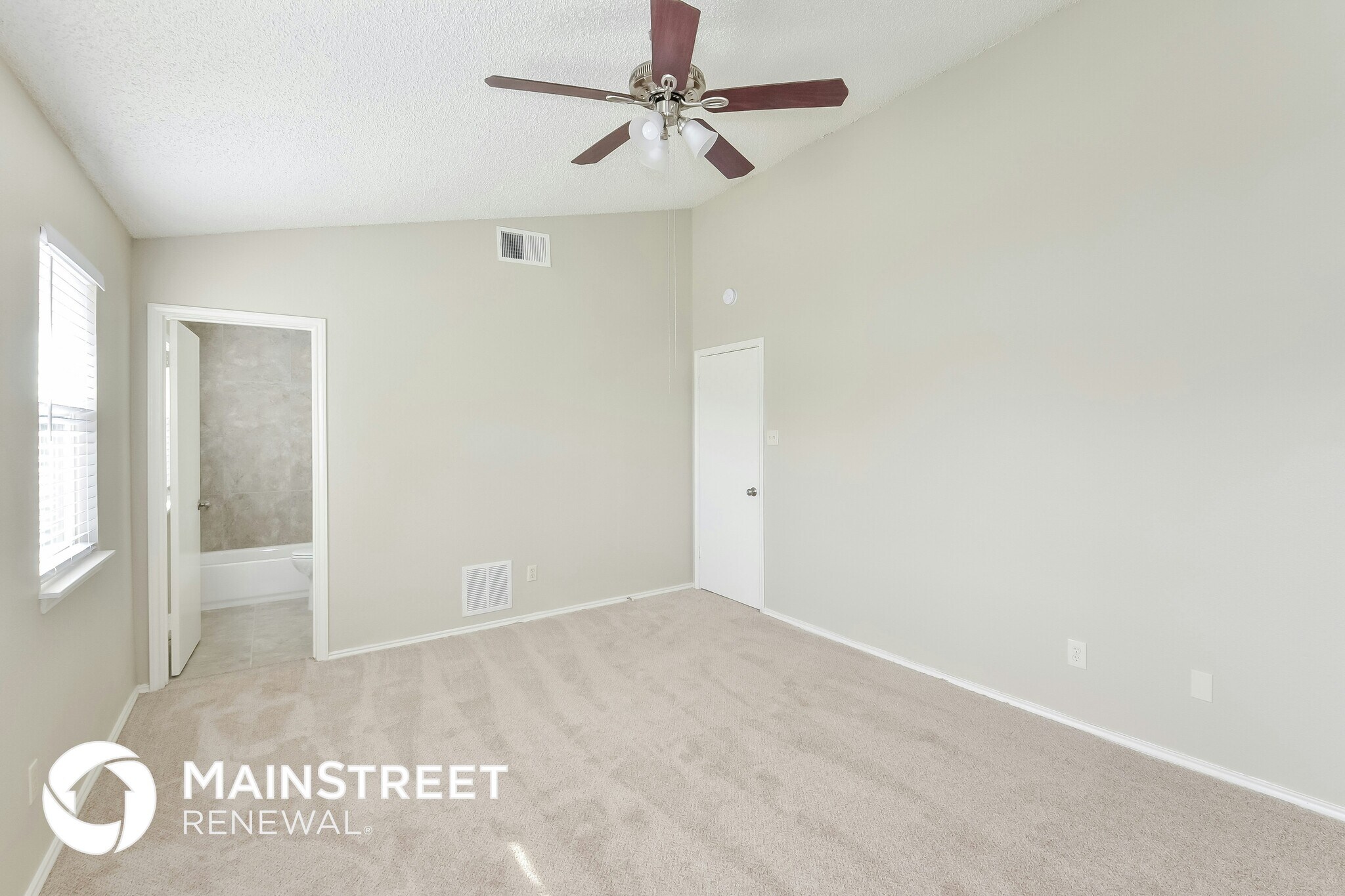 Building Photo - 5635 Sunup Dr