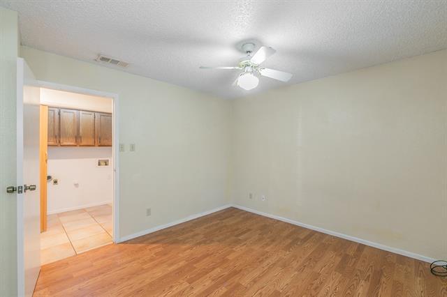 Building Photo - 611 Lost Springs Ct