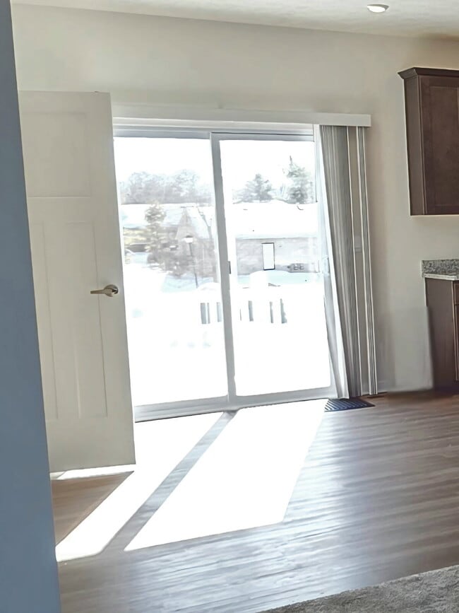 Building Photo - "Spacious 3-Bedroom Townhouse with 3 Full Baths in Columbus – 1856 Sq. Ft. of Comfort and Style!"